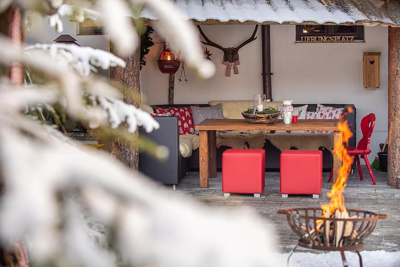 Bayern Resort Hotel - Adults Only - Mit Zugspitzblick - Eibsee-Naehe - Wellnessbereich - Naturpool Im Sommer Грайнау Экстерьер фото